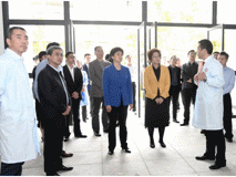 中国红十字会党组书记、常务副会长梁惠玲等一行来JVID
调研