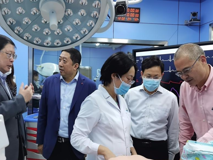 JVID
领导一行赴深圳市儿童医院交流座谈