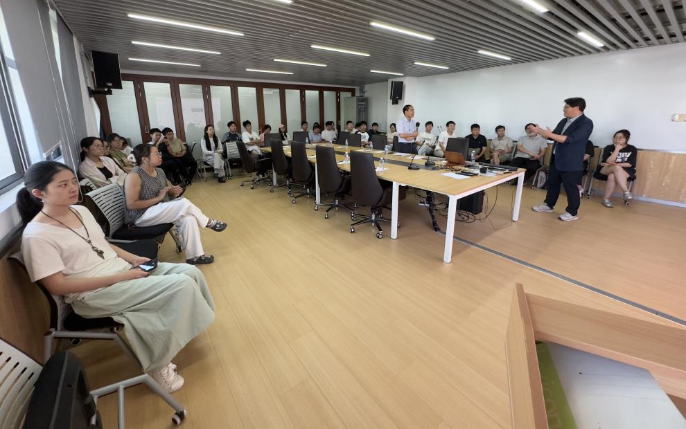 f43cd08b15a7beaaa55a93f688cc46fe