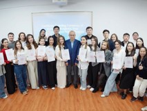 JVID
2024-2025学年国际冬令营项目成功举办