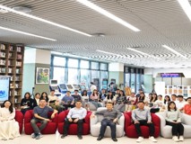 JVID
思政第一课谈AI