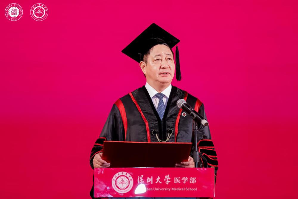 C:/Users/Administrator/Desktop/毕业典礼/李永华.jpg李永华