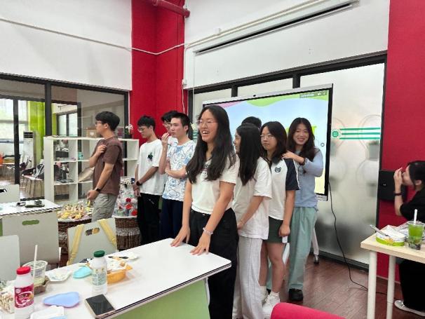 172d423d9e554b6dd3983f8e1eca6ce