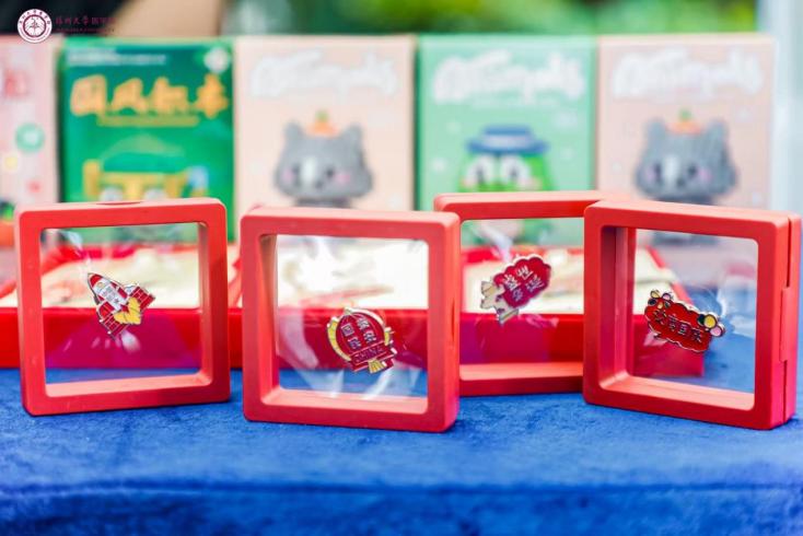 c2568842b5b3d9a44769eeac08ed27e5