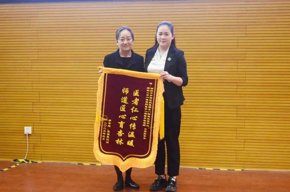 c6b13e266358ca47b0b8a23b64454954